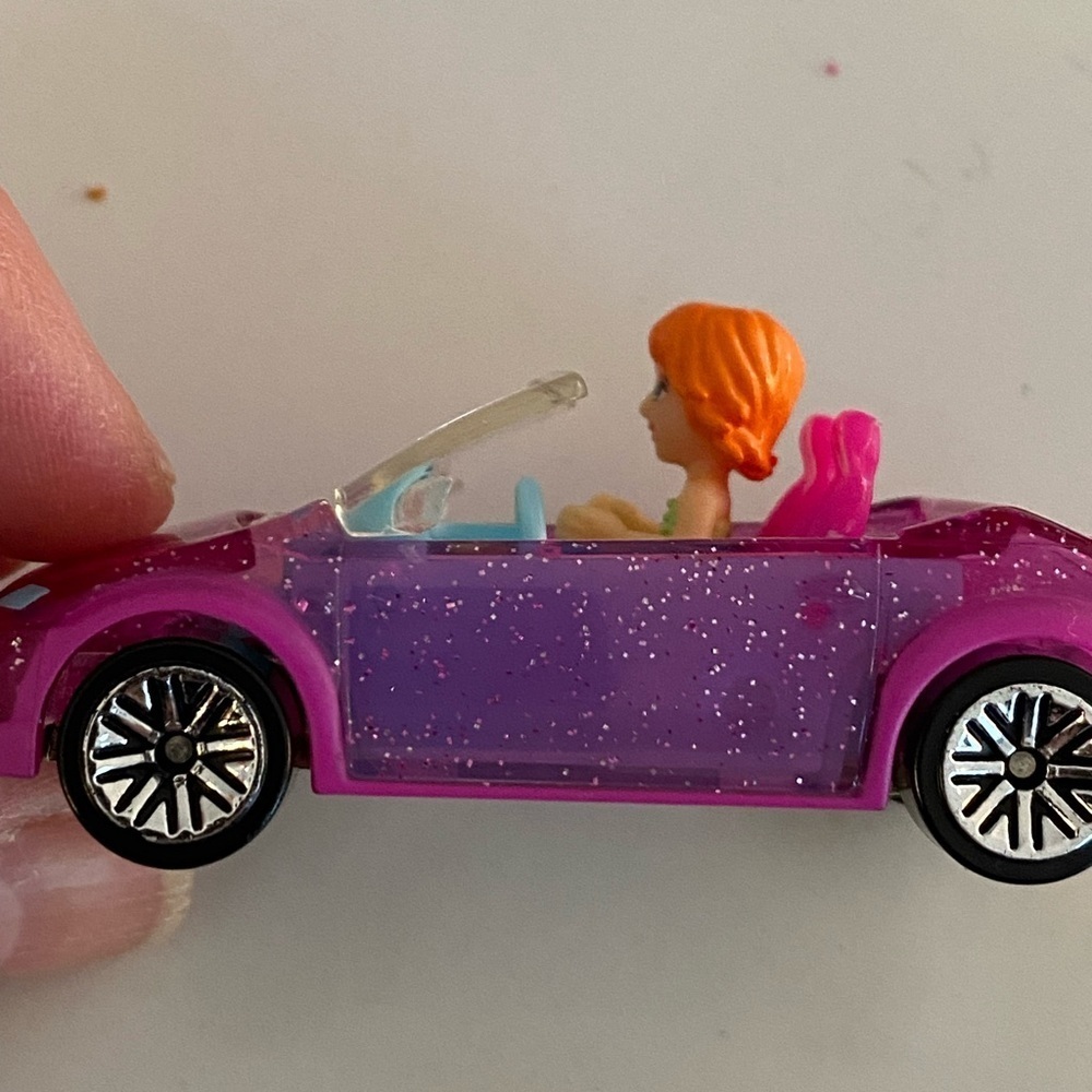 2007 Polly Pocket Wheels pink Mini Car w/mini 1.5” Polly doll Driving - Picture 5 of 16